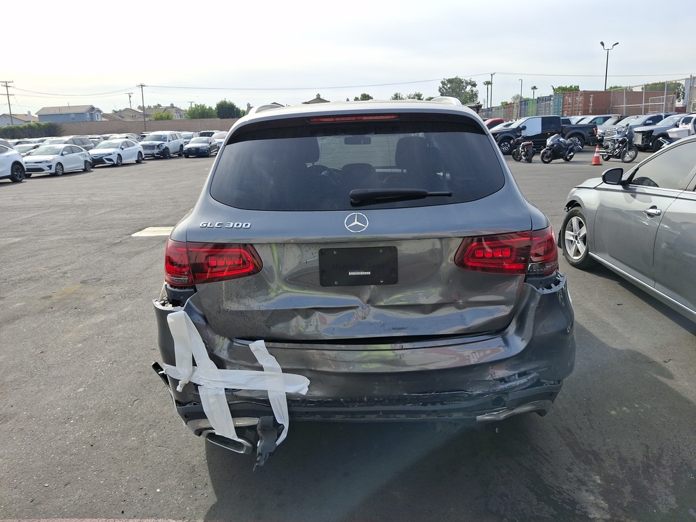 Mercedes-Benz GLC 300 2021 z Copart – import z USA — zdjęcie z aukcji